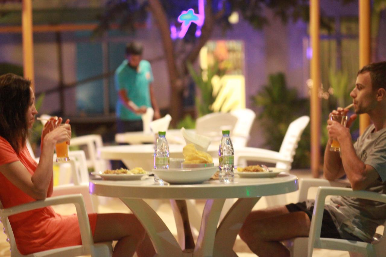 Resten inn Thoddoo-Atoll Exterior foto
